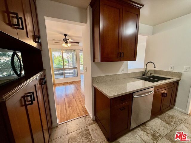 5600 Kensington Way 210, Culver City, CA 90230