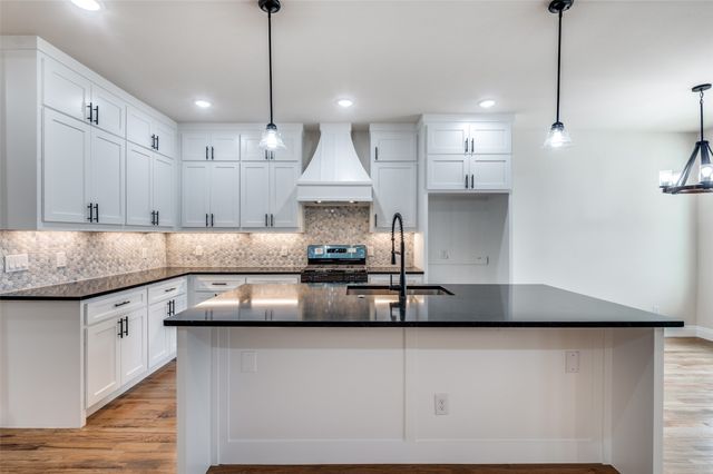 411 N Watson Street, Seagoville, TX 75159