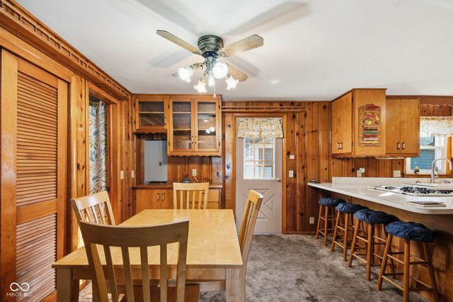 619 Falcon Drive, Columbus, IN 47201