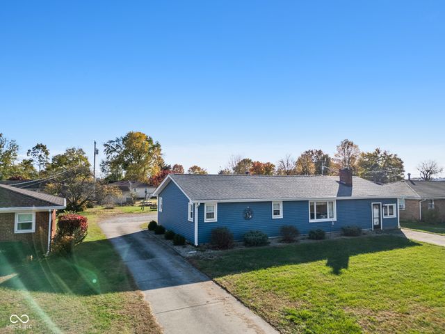 619 Falcon Drive, Columbus, IN 47201