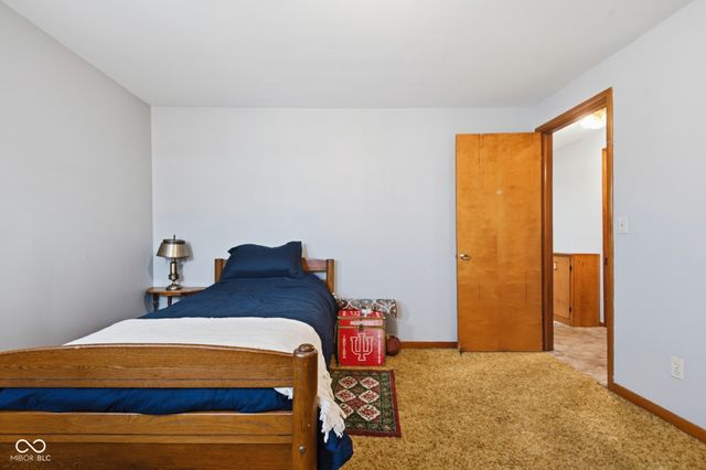 619 Falcon Drive, Columbus, IN 47201