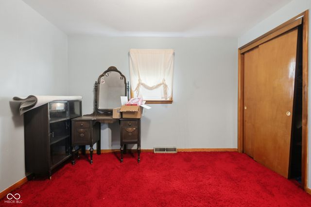 619 Falcon Drive, Columbus, IN 47201