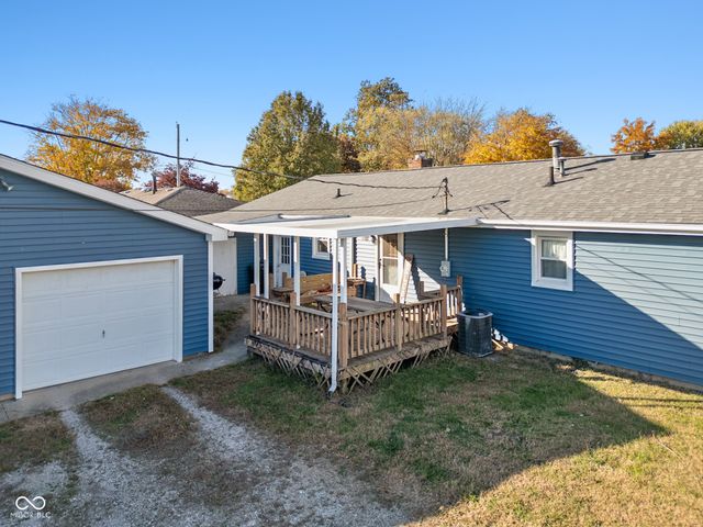 619 Falcon Drive, Columbus, IN 47201