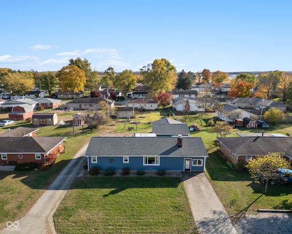 619 Falcon Drive, Columbus, IN 47201