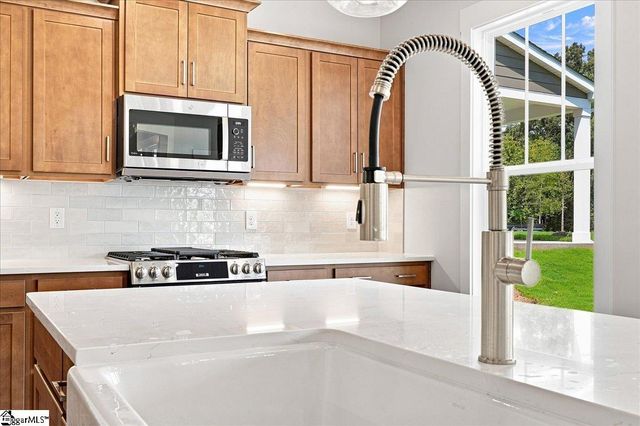 130 Mossend Street, Woodruff, SC 29388