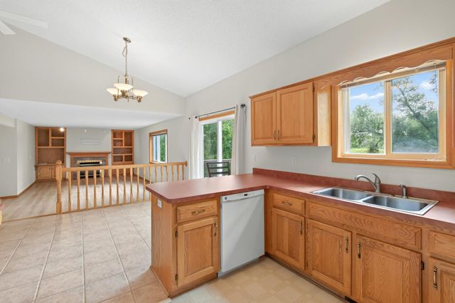 3719 Reed Road, Saint Bonifacius, MN 55375
