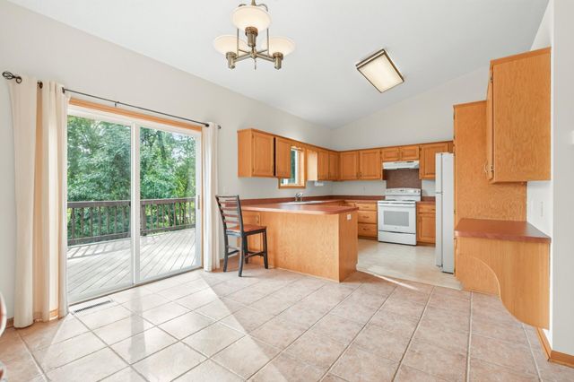 3719 Reed Road, Saint Bonifacius, MN 55375