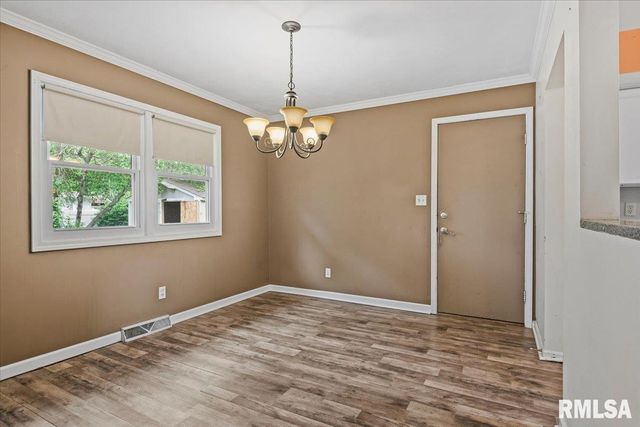 29 LONGBOW Lane, Springfield, IL 62704