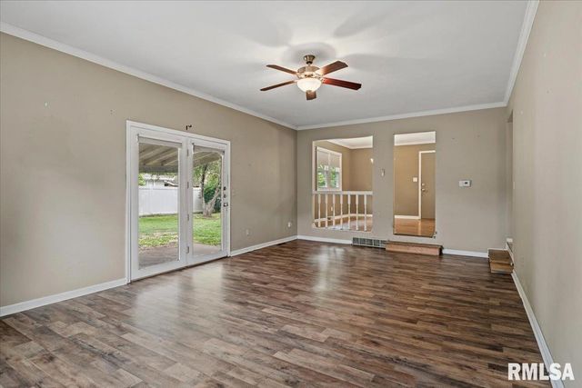 29 LONGBOW Lane, Springfield, IL 62704