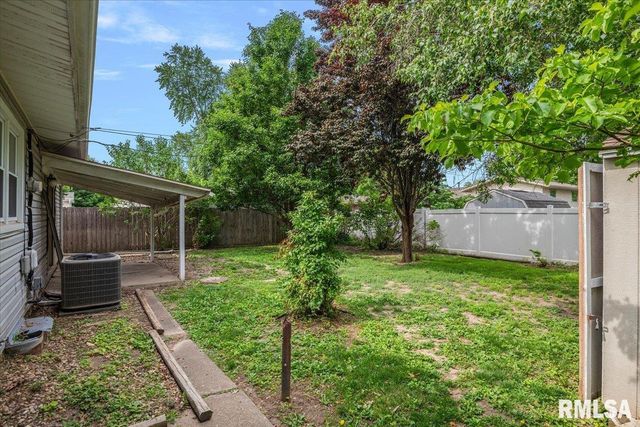 29 LONGBOW Lane, Springfield, IL 62704