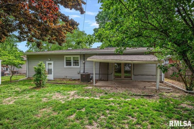29 LONGBOW Lane, Springfield, IL 62704