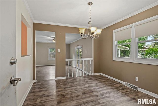 29 LONGBOW Lane, Springfield, IL 62704