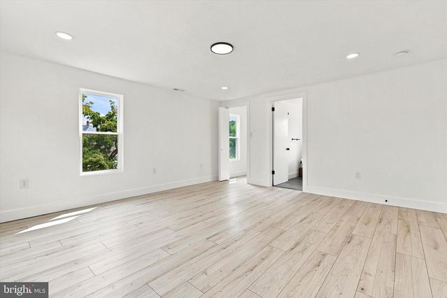 11 CHERRY ST, Pedricktown, NJ 08067