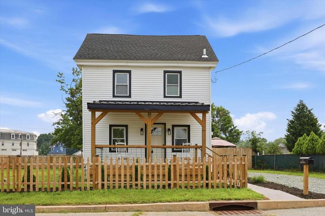 11 CHERRY ST, Pedricktown, NJ 08067