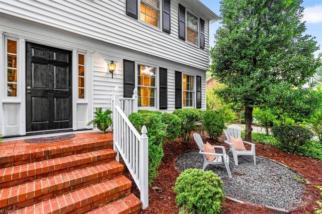 903 Fairgreen Road, Greensboro, NC 27410