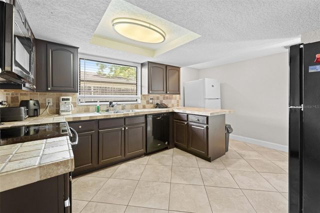 9131 HUNT CLUB LANE, Port Richey, FL 34668