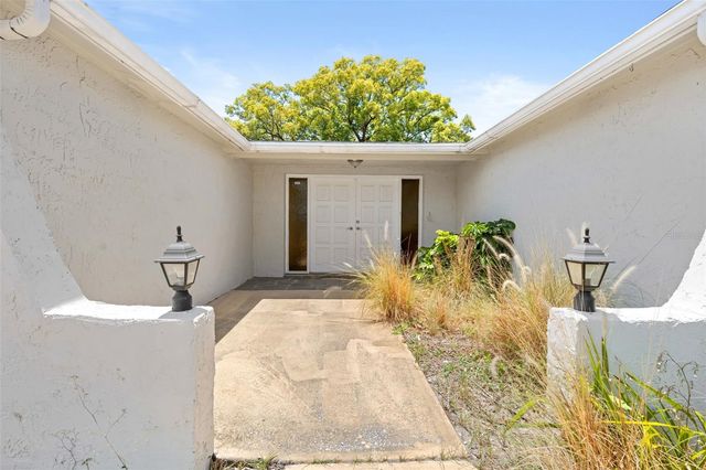 9131 HUNT CLUB LANE, Port Richey, FL 34668