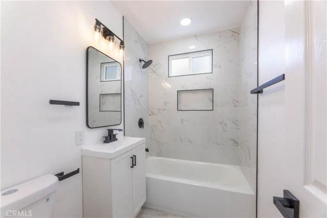 1342 W Magnolia Street, Compton, CA 90220