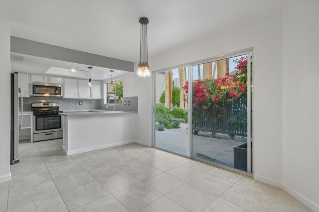 1470 S Camino Real, Palm Springs, CA 92264