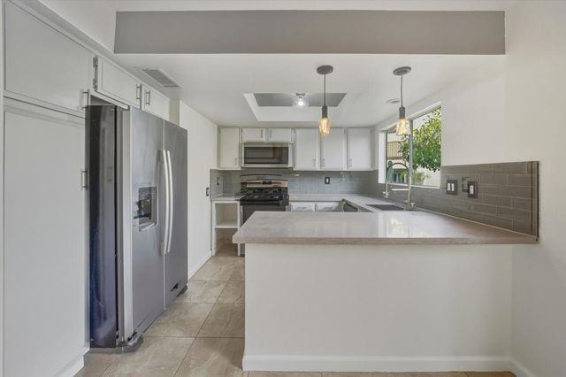 1470 S Camino Real, Palm Springs, CA 92264