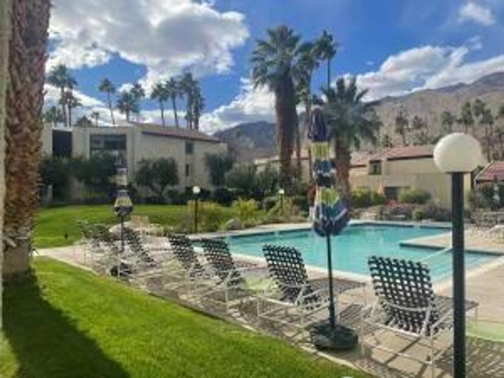 1470 S Camino Real, Palm Springs, CA 92264