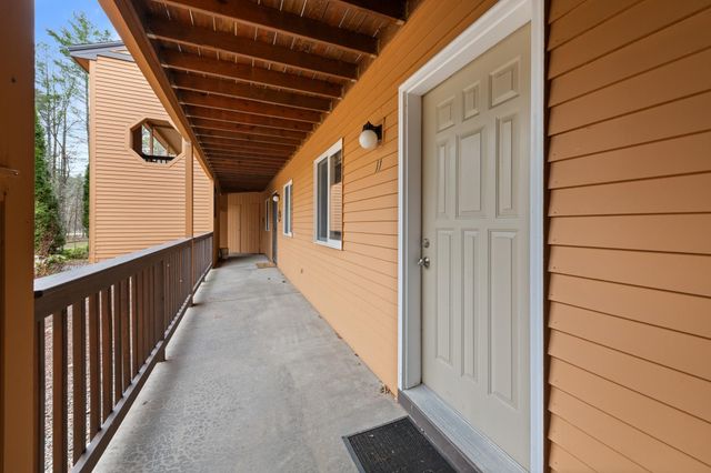 15 Tennis Lane B11, Thornton, NH 03285