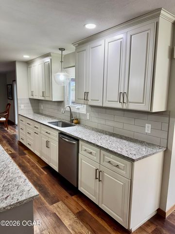 4410 Belmont Drive, Joplin, MO 64804