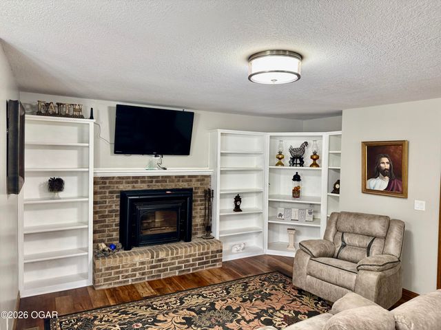 4410 Belmont Drive, Joplin, MO 64804