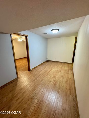 4410 Belmont Drive, Joplin, MO 64804