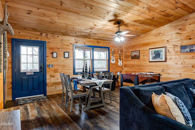 1001 Sunrise Boulevard, Sevierville, TN 37862