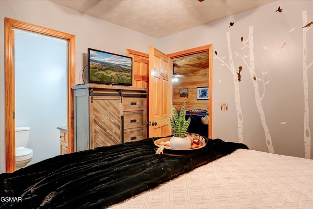 1001 Sunrise Boulevard, Sevierville, TN 37862