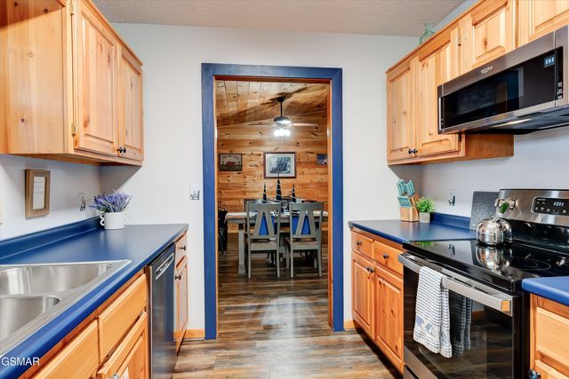 1001 Sunrise Boulevard, Sevierville, TN 37862