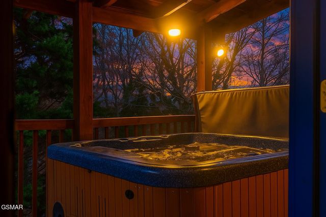 1001 Sunrise Boulevard, Sevierville, TN 37862