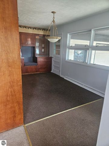 5640 W Houghton Lake Road, Lake City, MI 49651