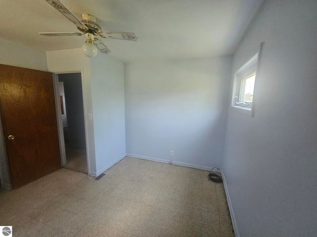 5640 W Houghton Lake Road, Lake City, MI 49651