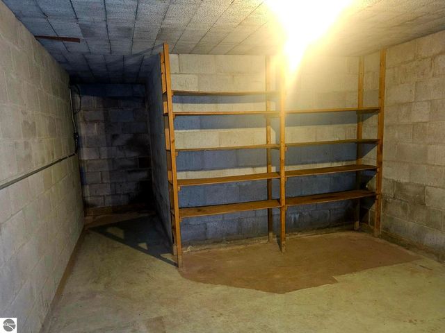 5640 W Houghton Lake Road, Lake City, MI 49651