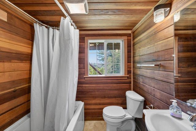 12040 Madrone Avenue, Felton, CA 95018