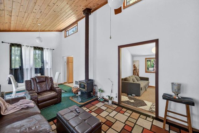 12040 Madrone Avenue, Felton, CA 95018