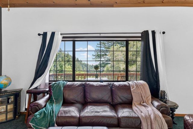 12040 Madrone Avenue, Felton, CA 95018