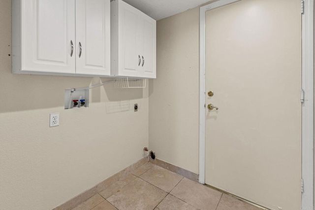 25471 Lacebark Drive, Murrieta, CA 92563