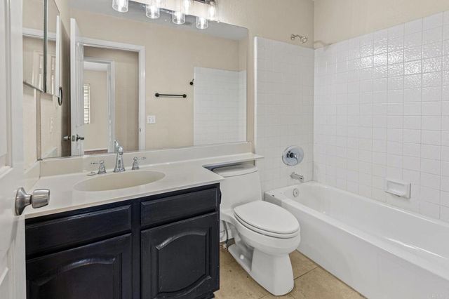 25471 Lacebark Drive, Murrieta, CA 92563