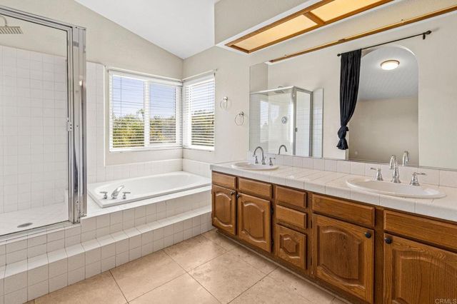 25471 Lacebark Drive, Murrieta, CA 92563