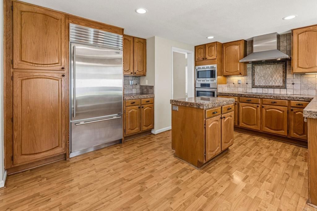 25471 Lacebark Drive, Murrieta, CA 92563