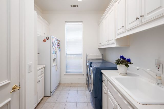 6631 Meadow Road, Dallas, TX 75230