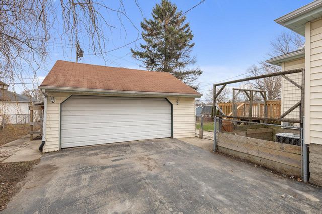 3616 S 89th STREET, Milwaukee, WI 53228