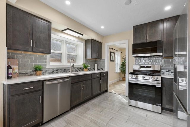 3616 S 89th STREET, Milwaukee, WI 53228