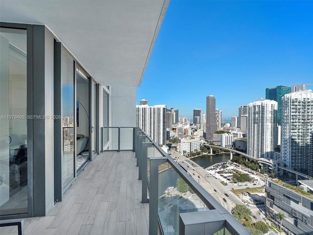 88 SW 7th St 2709, Miami, FL 33130