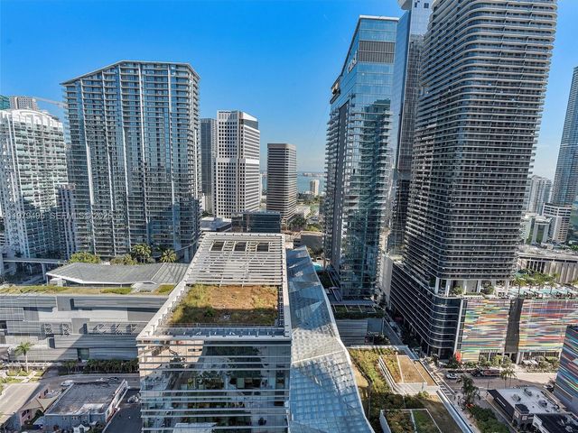 88 SW 7th St 2709, Miami, FL 33130