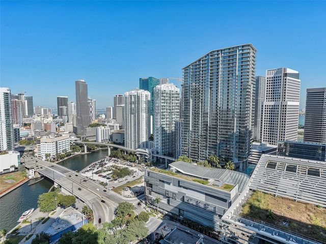 88 SW 7th St 2709, Miami, FL 33130