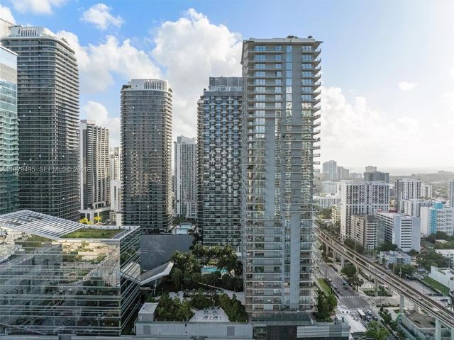 88 SW 7th St 2709, Miami, FL 33130